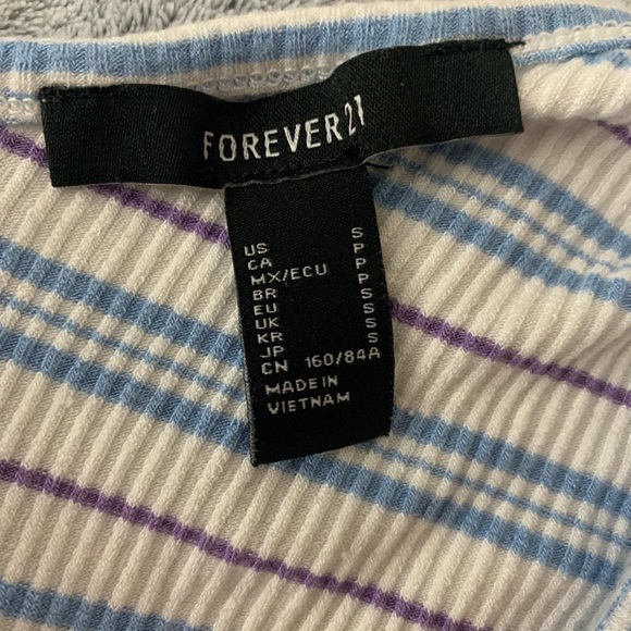 Forever 21 cropped tank bundle - Picture 3 of 3